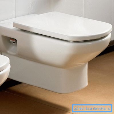 In the photo: such a system occupies a minimum of useful space in the bathroom, which is very important in small areas.