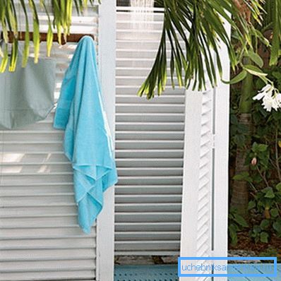 In the photo - a typical summer shower. In the photo - a typical summer shower.