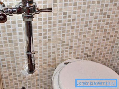 On the photo - a toilet with a drukspuler system On the photo - a toilet with a drukspuler system