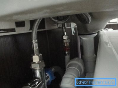 In the photo - plumbing fittings after installation In the photo - plumbing fittings after installation