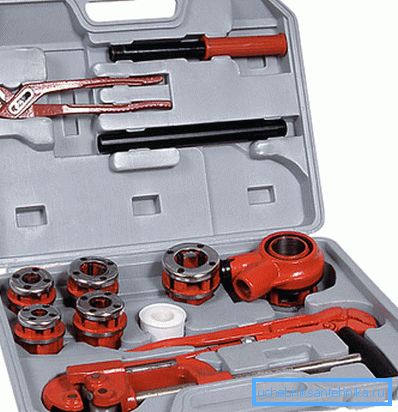 A set of pipe plugs and additional plumbing tools A set of pipe plugs and additional plumbing tools