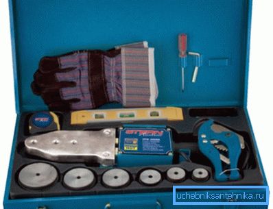 Set including everything needed for soldering