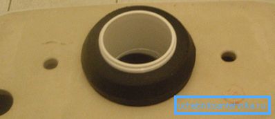 We put on a ring seal. We put on a ring seal.