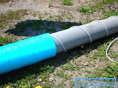 2786 The cable is wound on a pipe