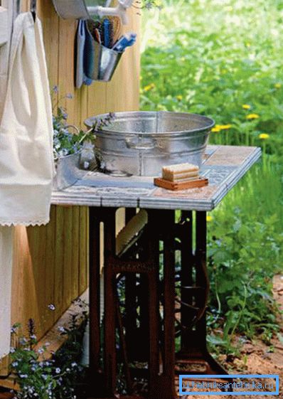 Laid on sink in a galvanized pelvis cottage Laid on sink in a galvanized pelvis cottage