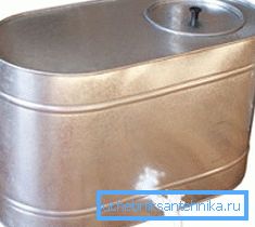 Galvanized storage tank for water with a 95 L tap Galvanized storage tank for water with a 95 L tap