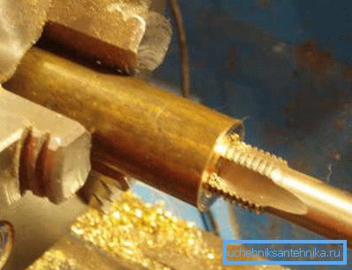 Having a lathe will greatly simplify the task. Having a lathe will greatly simplify the task.