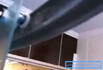 We hang semicircular shower doors We hang semicircular shower doors