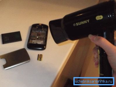 Not the best way to bring a mobile phone back to life