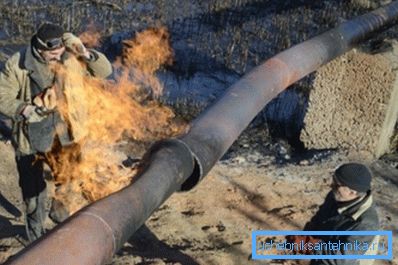 A small accident on the pipeline - and your house can be left without heat A small accident on the pipeline - and your house can be left without heat