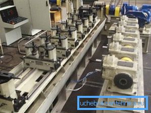 Small productions often make a square tube out of a round tube, this simplifies the process, and the reliability of the products is very high.
