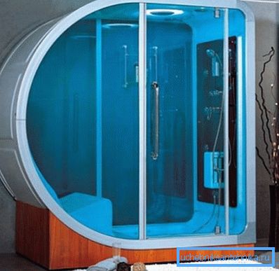 Unusual monoblock design. Unusual monoblock design.