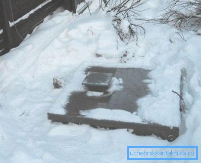 An improperly constructed septic tank can cause blockages. An improperly constructed septic tank can cause blockages.