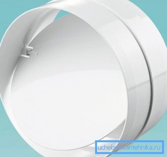 Non-return valve for natural ventilation does not allow air outside when it is turned off