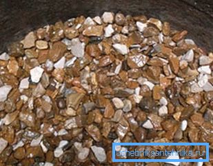 Sample of the equipped bottom of the well with a stone filter Sample of the equipped bottom of the well with a stone filter