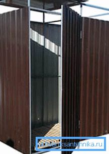 Sheeting made of corrugated Sheeting made of corrugated