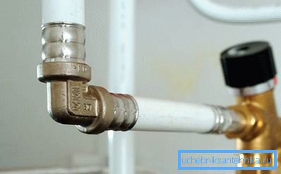 Crimp fitting in the plumbing system Crimp fitting in the plumbing system