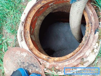Cleaning closed systems