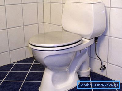 A tidy and clean toilet enhances the convenience and quality of any housing. A tidy and clean toilet enhances the convenience and quality of any housing.