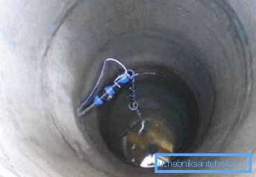 We lower the pump in a well We lower the pump in a well