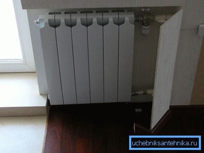 The original design solution for hiding pipes and organizing access to them as needed, which gives a good view of the room and significantly reduces heat loss The original design solution for hiding pipes and organizing access to them as needed, which gives a good view of the room and significantly reduces heat loss