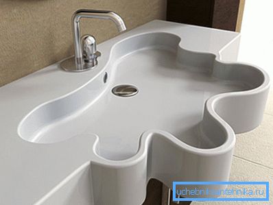 The original design of the sink-countertop. The original design of the sink-countertop.