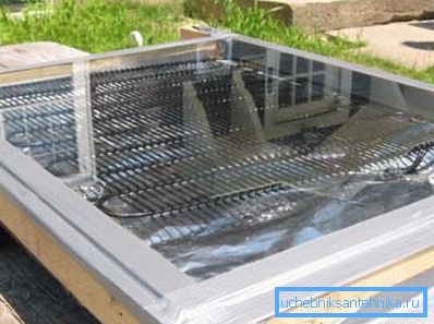 Base - ordinary wooden box Base - ordinary wooden box