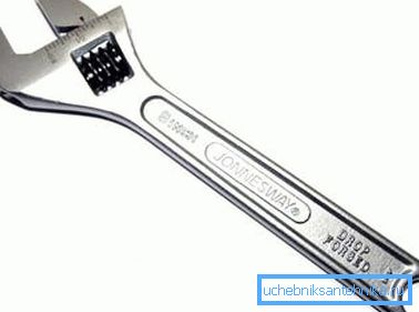 The main tool for disassembly and assembly. The main tool for disassembly and assembly.