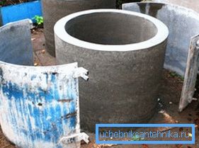Release of the finished product from the formwork