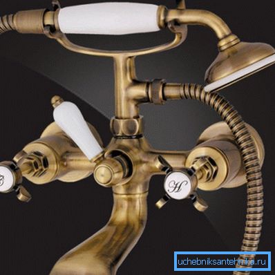 Antique finish. Antique finish.