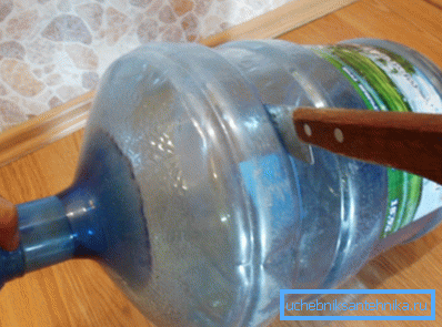 Cut off the top of the bottle Cut off the top of the bottle