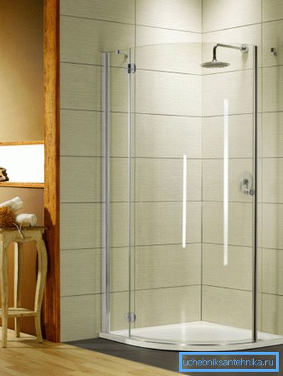 Oval shower enclosure