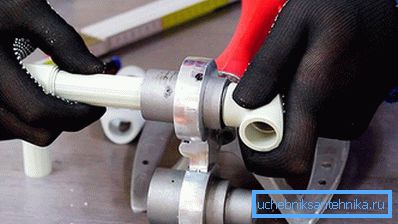 2763 Soldering of polypropylene pipes
