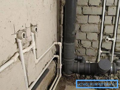 Installation of water pipes in the bathroom Installation of water pipes in the bathroom