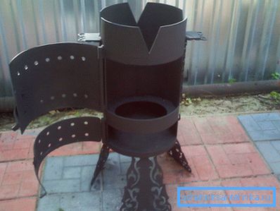 Furnace with blower.