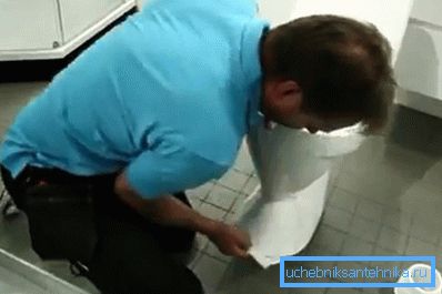 Before working, the surface must be degreased. Before working, the surface must be degreased.