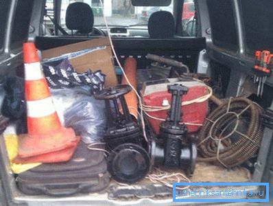 Mobile repair shop prepared for all emergency situations: these vehicles are equipped with the necessary equipment and spare parts for troubleshooting Mobile repair shop prepared for all emergency situations: these vehicles are equipped with the necessary equipment and spare parts for troubleshooting