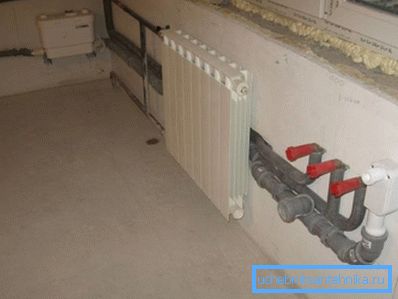 Transfer of water and sewer communications to the wall under the window. Transfer of water and sewer communications to the wall under the window.