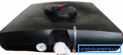 Plastic tanks for heated summer showers are easily installed by yourself Plastic tanks for heated summer showers are easily installed by yourself