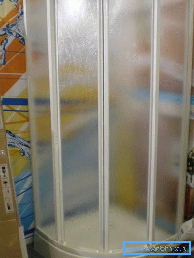 Plastic shower doors Plastic shower doors