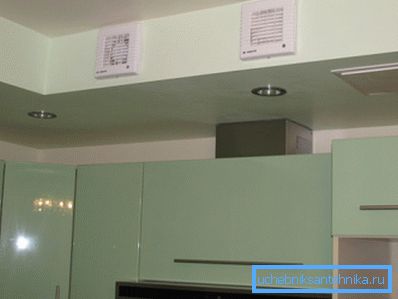 Plastic grates for ventilation of kitchen space Plastic grates for ventilation of kitchen space