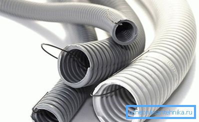 Plastic pipes with broaches Plastic pipes with broaches