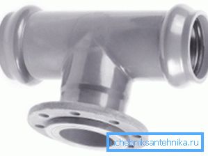 Plastic tee with a flange on one branch Plastic tee with a flange on one branch