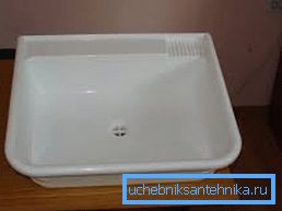 601 Plastic sink for washstands in the country