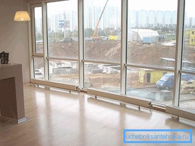 Plinth convectors