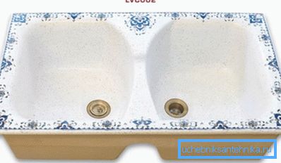Under the layer of glaze is the usual gray stoneware Under the layer of glaze is the usual gray stoneware
