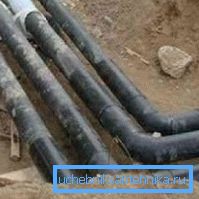 Connecting the cottage to the central water supply, make sure that the water will be supplied under the desired pressure. Connecting the cottage to the central water supply, make sure that the water will be supplied under the desired pressure.
