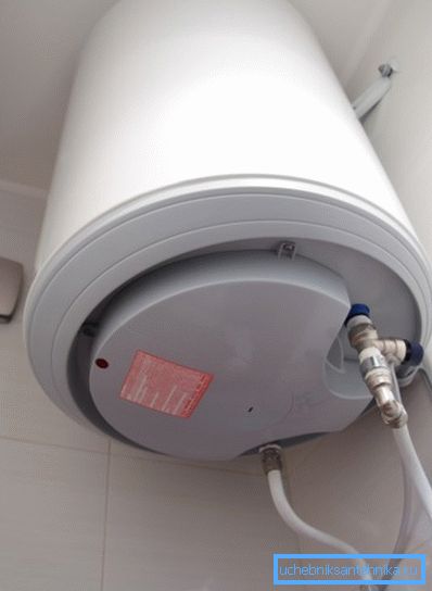 Connection to the water accumulative electric boiler Connection to the water accumulative electric boiler