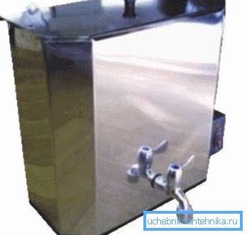 Suspended tank for metal washbasin Suspended tank for metal washbasin