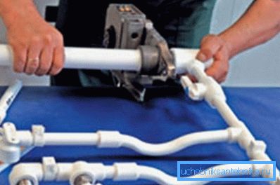Let's talk about how to make the very heating of plastic pipes. Let's talk about how to make the very heating of plastic pipes.
